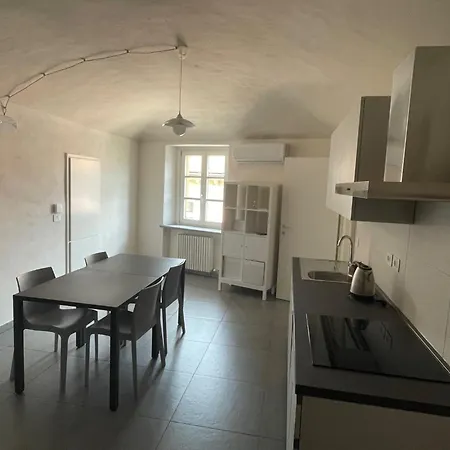 Apartment Dora *