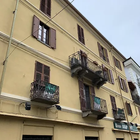 Dora Apartament *